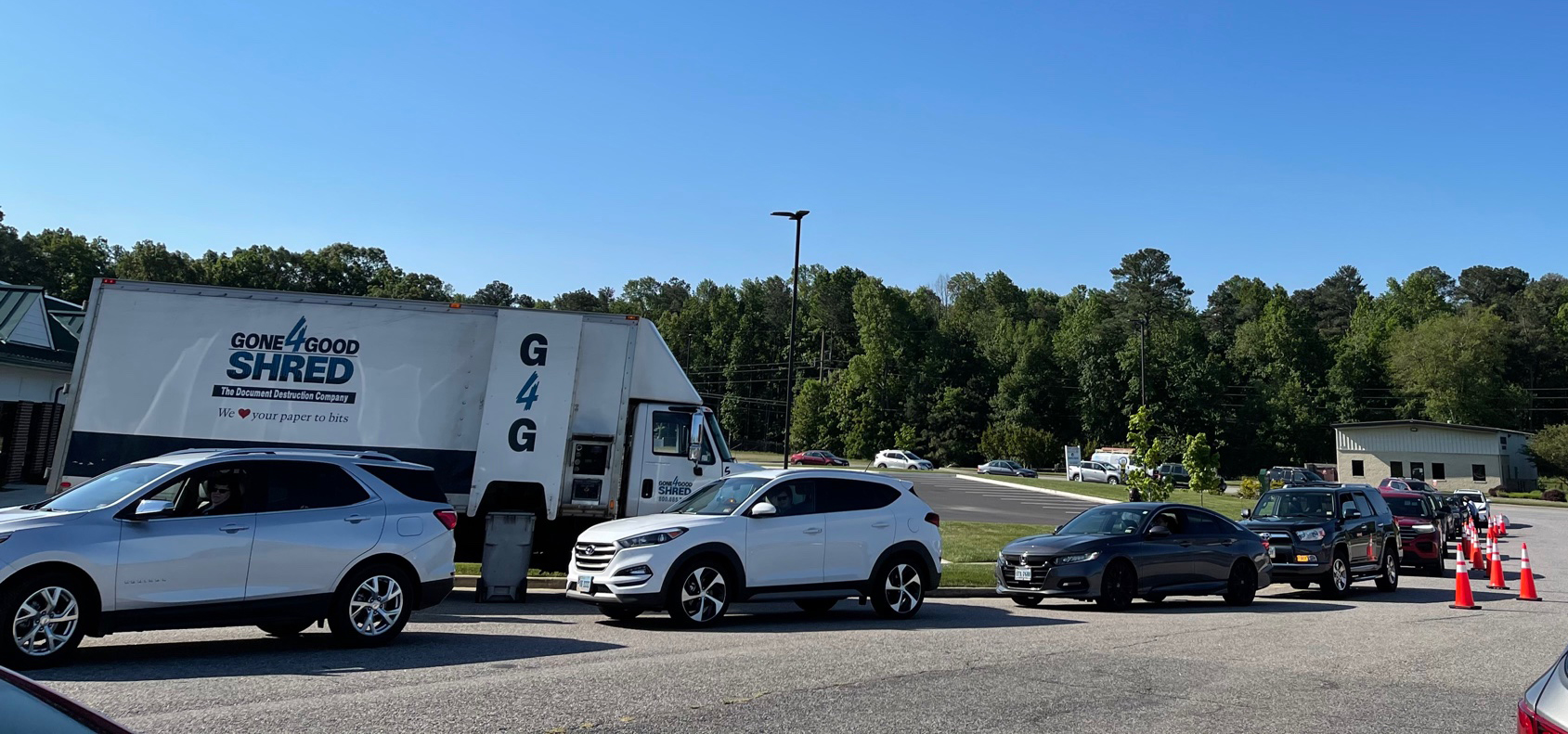 shred day line of cars